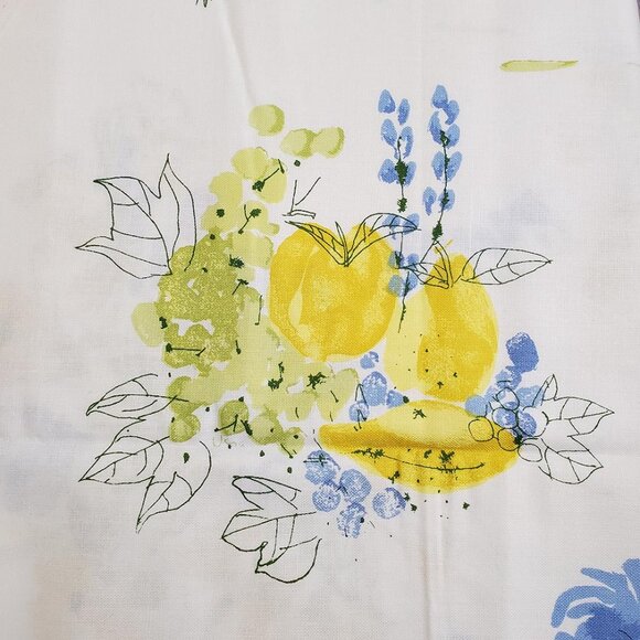 VERA NEUMANN Vintage 70' Tablecloth 51” x 53” Floral Fruits Yellow Blue Cotton - Picture 3 of 7
